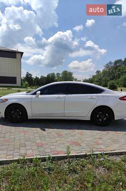 Седан Ford Fusion 2014 в Решетилівці