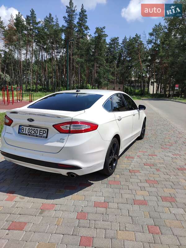 Седан Ford Fusion 2014 в Решетиловке