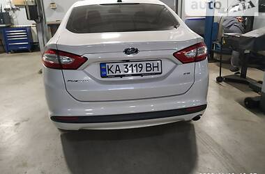 Седан Ford Fusion 2013 в 