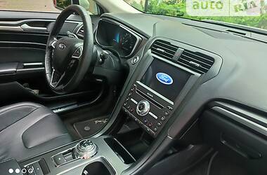 Седан Ford Fusion 2019 в Одесі