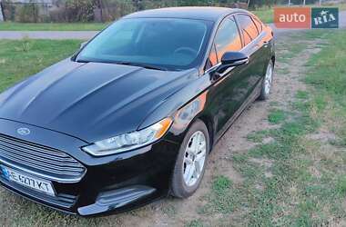 Седан Ford Fusion 2015 в 
