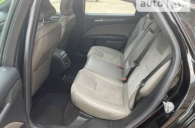 Седан Ford Fusion 2017 в 