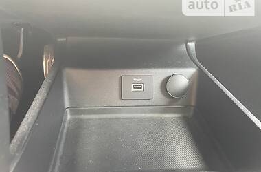 Седан Ford Fusion 2017 в 