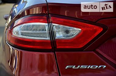 Седан Ford Fusion 2015 в 
