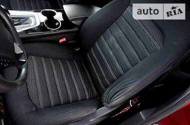 Седан Ford Fusion 2015 в 