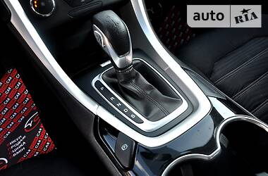 Седан Ford Fusion 2015 в 