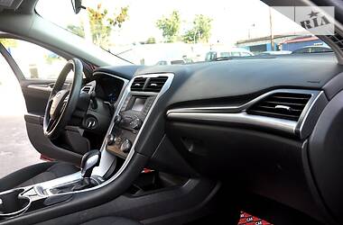 Седан Ford Fusion 2015 в 