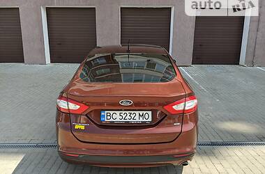 Седан Ford Fusion 2015 в 