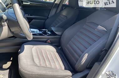Седан Ford Fusion 2016 в 