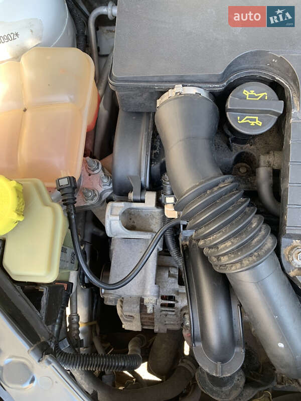 Хэтчбек Ford Fusion 2010 в Сумах