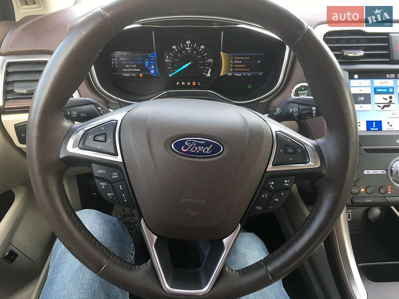 Седан Ford Fusion 2016 в Луцке