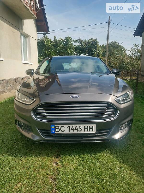 Седан Ford Fusion 2015 в Стрые