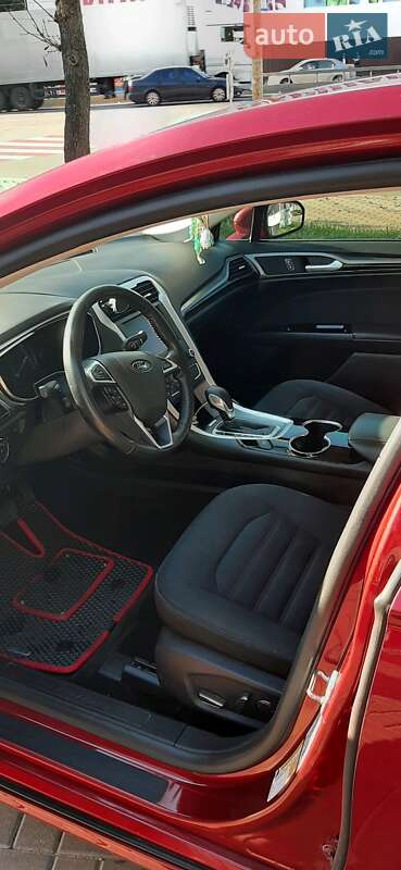 Седан Ford Fusion 2015 в Киеве