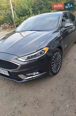 Седан Ford Fusion 2017 в 