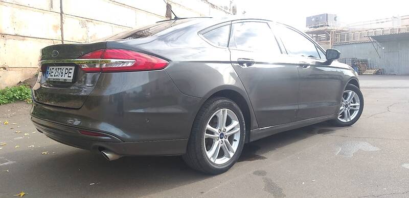 Седан Ford Fusion 2018 в Кривом Роге