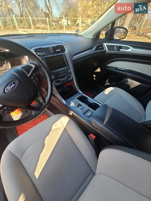 Ford Fusion 2019 VIN 3FA6P0HD1KR163777 фото оголошення 7 з 58