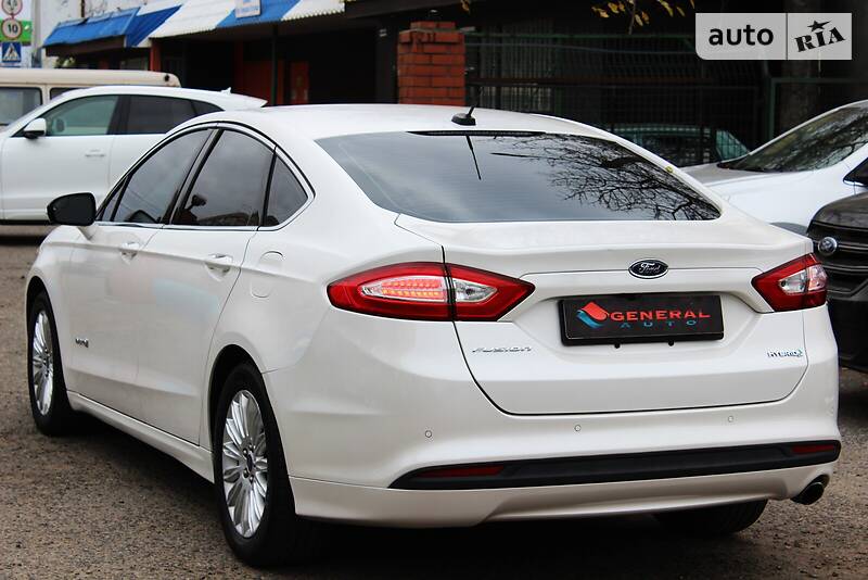 Седан Ford Fusion 2012 в Одесі