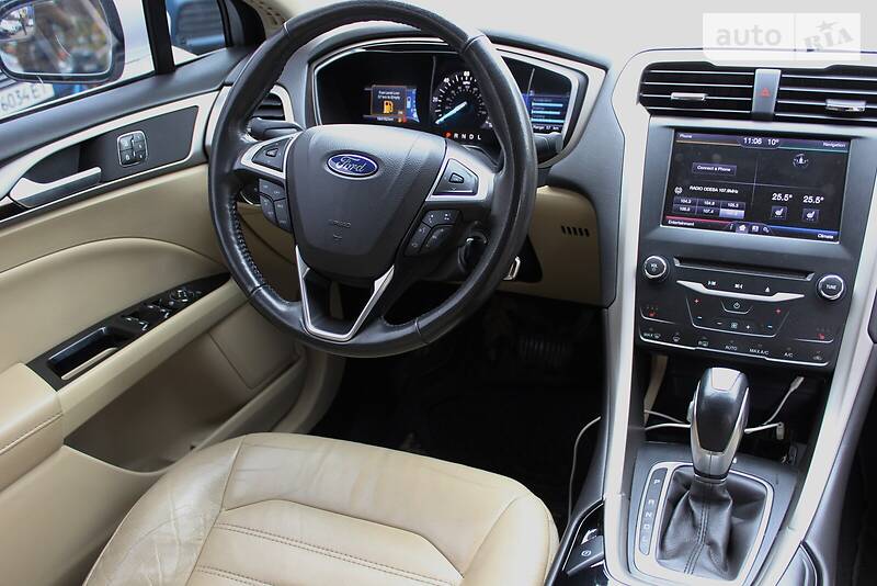 Седан Ford Fusion 2012 в Одесі