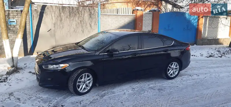 Седан Ford Fusion 2014 в 