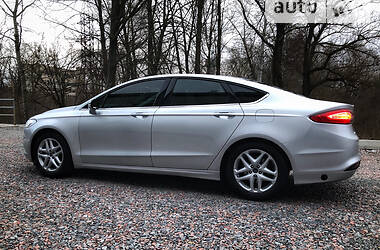 Седан Ford Fusion 2015 в Чернигове