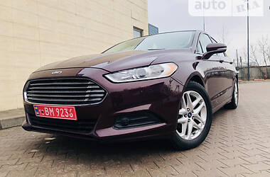 Седан Ford Fusion 2013 в 