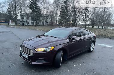 Седан Ford Fusion 2013 в Кременчуці