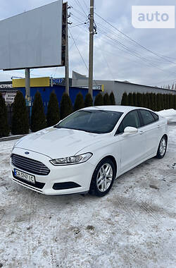 Седан Ford Fusion 2015 в Городищеві