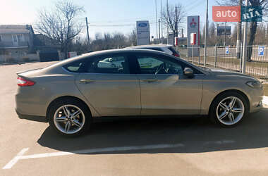 Седан Ford Fusion 2015 в Житомирі