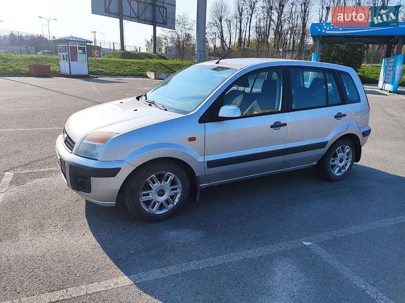 Хэтчбек Ford Fusion 2007 в Львове