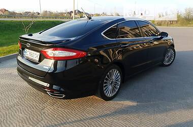 Седан Ford Fusion 2014 в Стрые