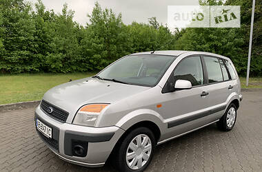 Хэтчбек Ford Fusion 2006 в 