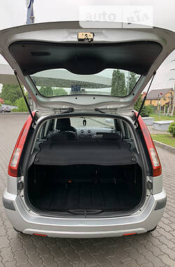Хэтчбек Ford Fusion 2006 в 
