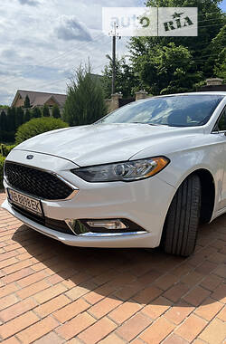 Седан Ford Fusion 2017 в 