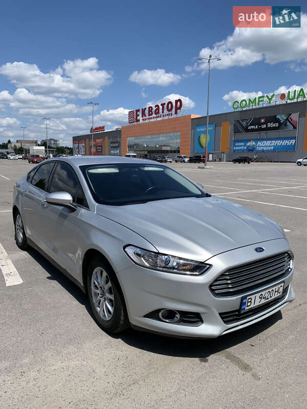 Седан Ford Fusion 2016 в Полтаві