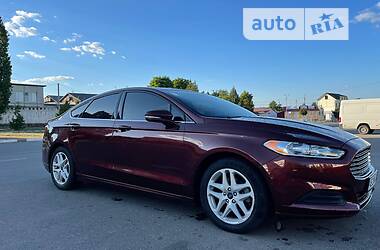 Седан Ford Fusion 2015 в Черновцах