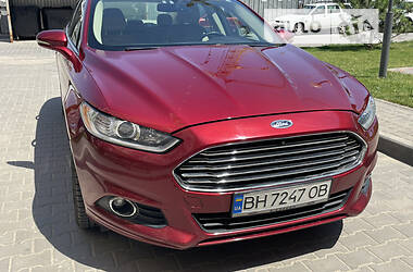 Седан Ford Fusion 2013 в 