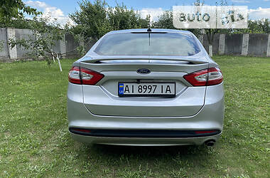 Седан Ford Fusion 2014 в Борисполі