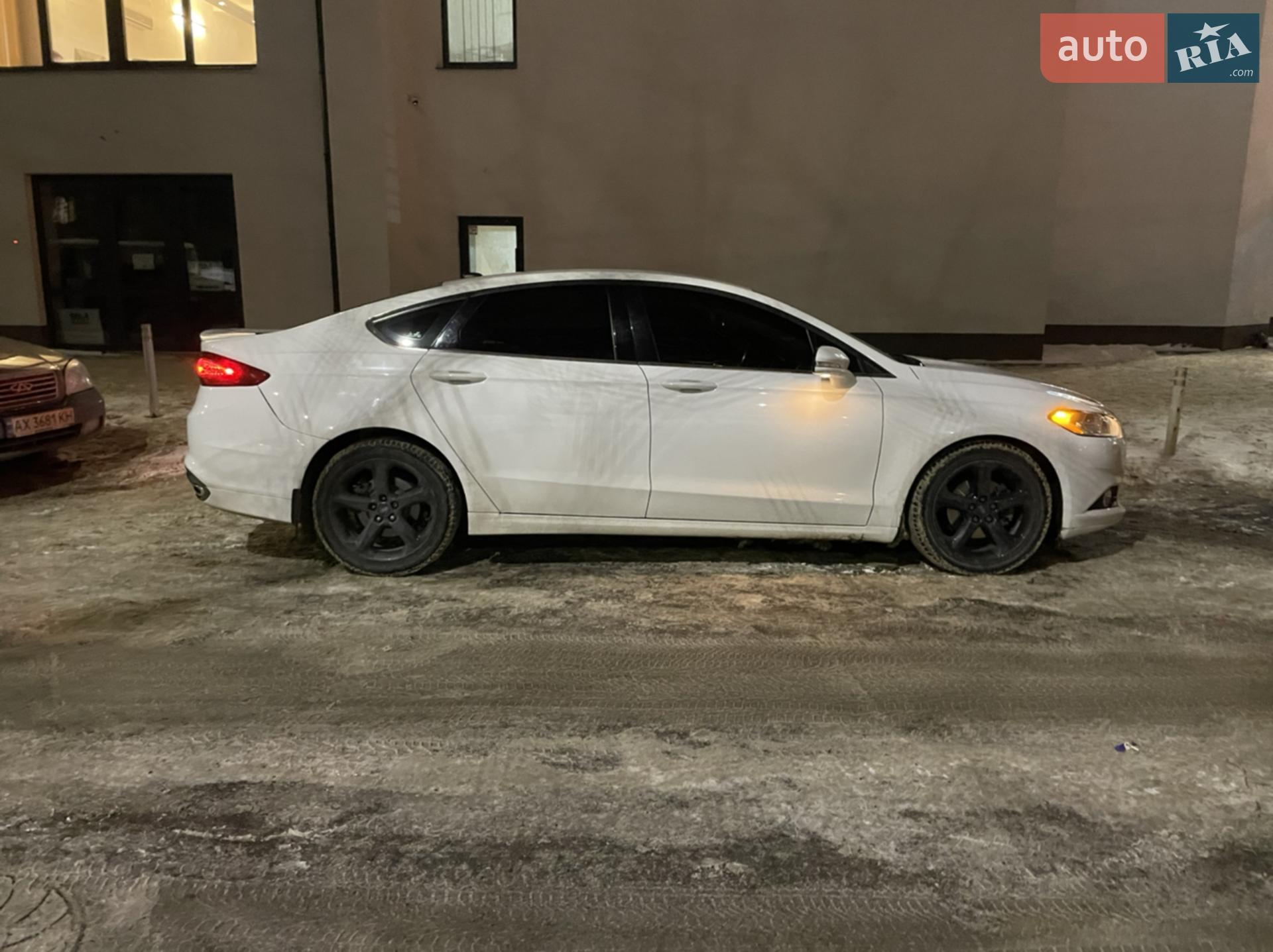 2013 Ford Fusion - мініатюра 18