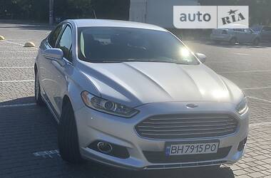Седан Ford Fusion 2014 в 