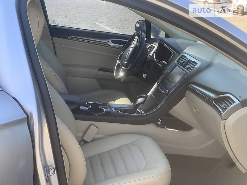 Седан Ford Fusion 2014 в Одесі