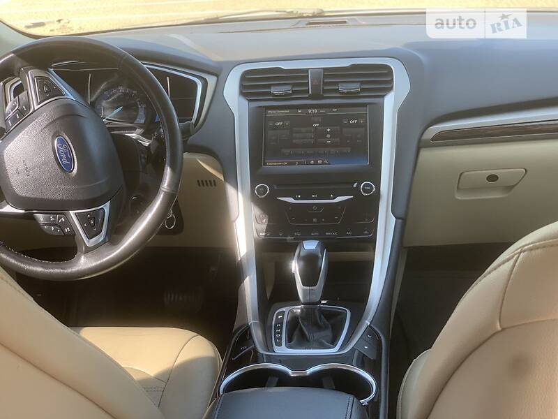 Седан Ford Fusion 2014 в Одесі