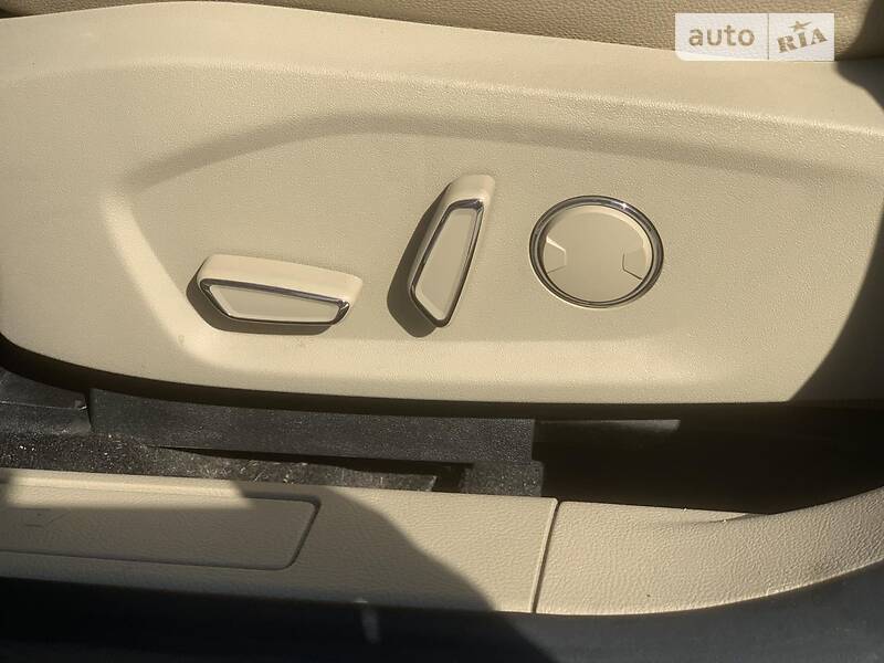 Седан Ford Fusion 2014 в Одесі