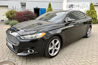 Седан Ford Fusion 2012 в Одесі