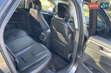Седан Ford Fusion 2014 в 