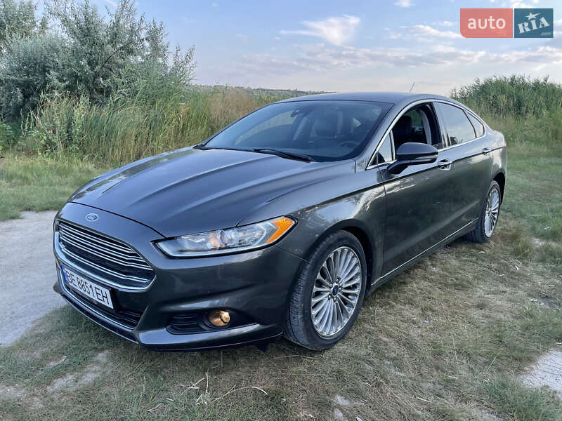 Седан Ford Fusion 2014 в Веселинове