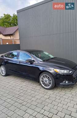 Седан Ford Fusion 2016 в 