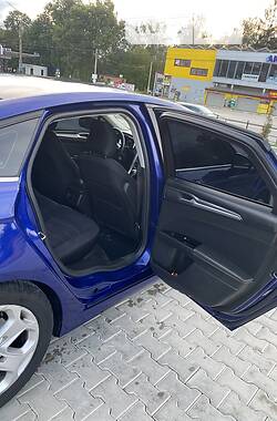 Седан Ford Fusion 2015 в 
