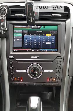 Седан Ford Fusion 2015 в 