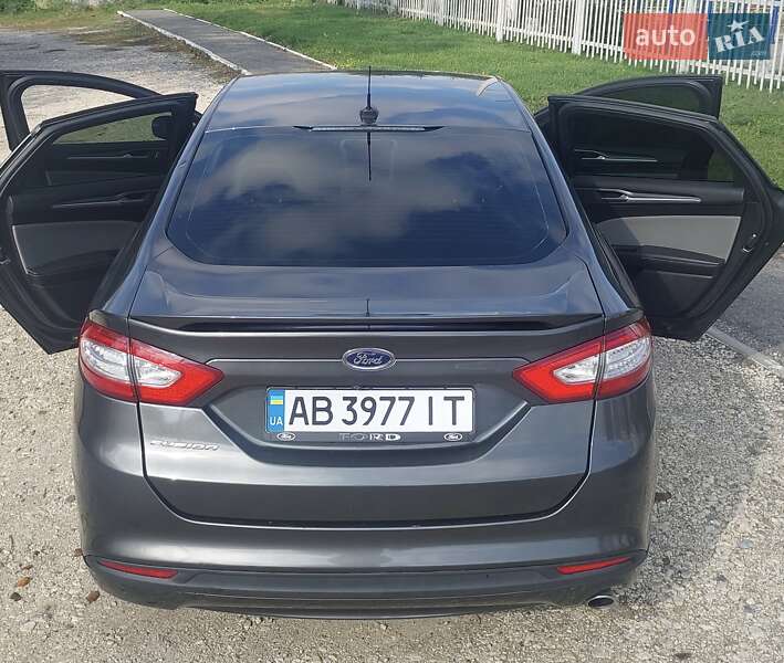 Седан Ford Fusion 2016 в Томашполе