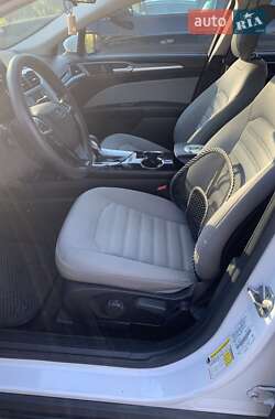 Седан Ford Fusion 2013 в Софіївській Борщагівці